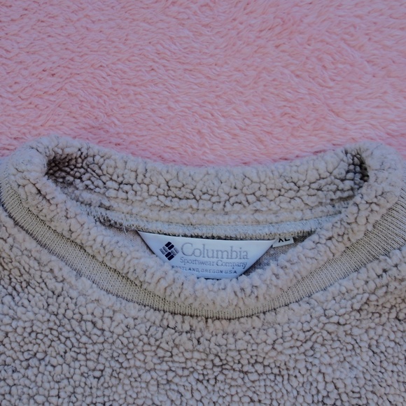Columbia deep pile crew neck pullover - Picture 8 of 8